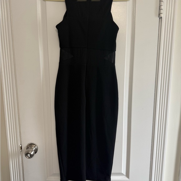 Chic Black Midi Dress - Picture 7 of 10
